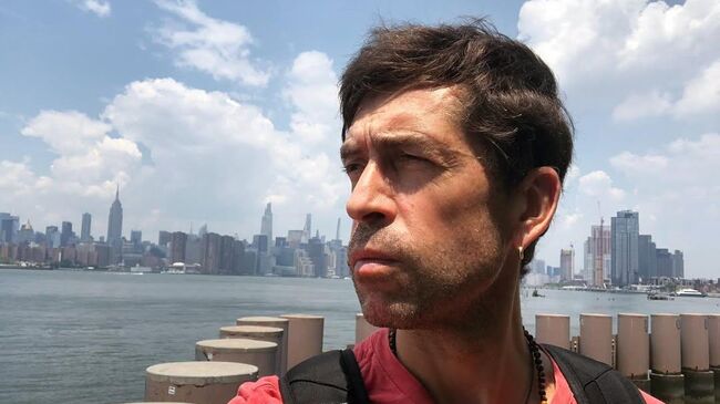 Макс Покровский* в США