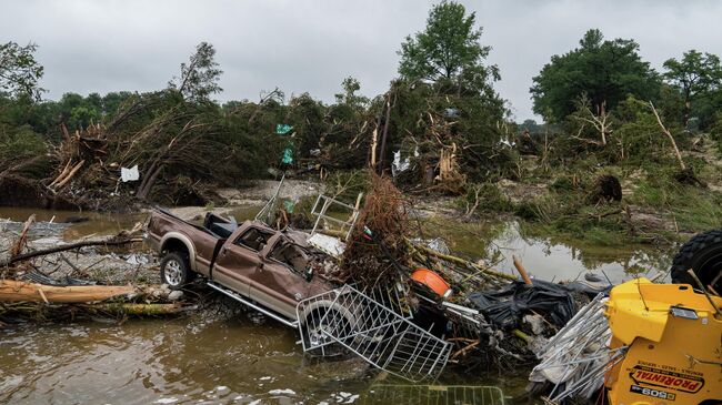 Последствия наводнения в Керрвилле, штат Техас Последствия наводнения в Керрвилле, штат Техас