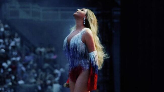 Американская певица Бейонсе во время выступления в Вашингтоне, США