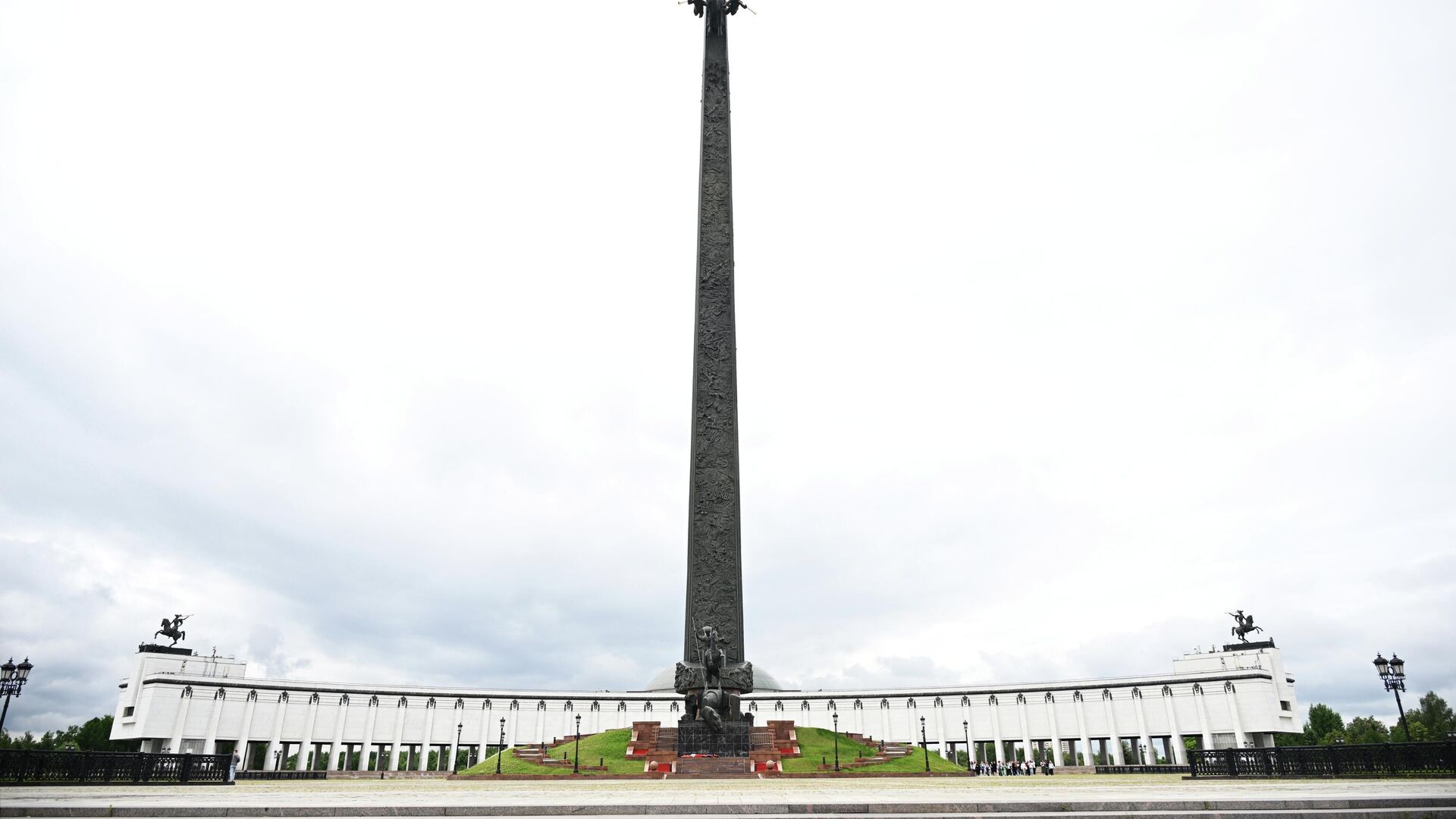 Монумент Победы на Поклонной горе в Москве - РИА Новости, 1920, 15.07.2025