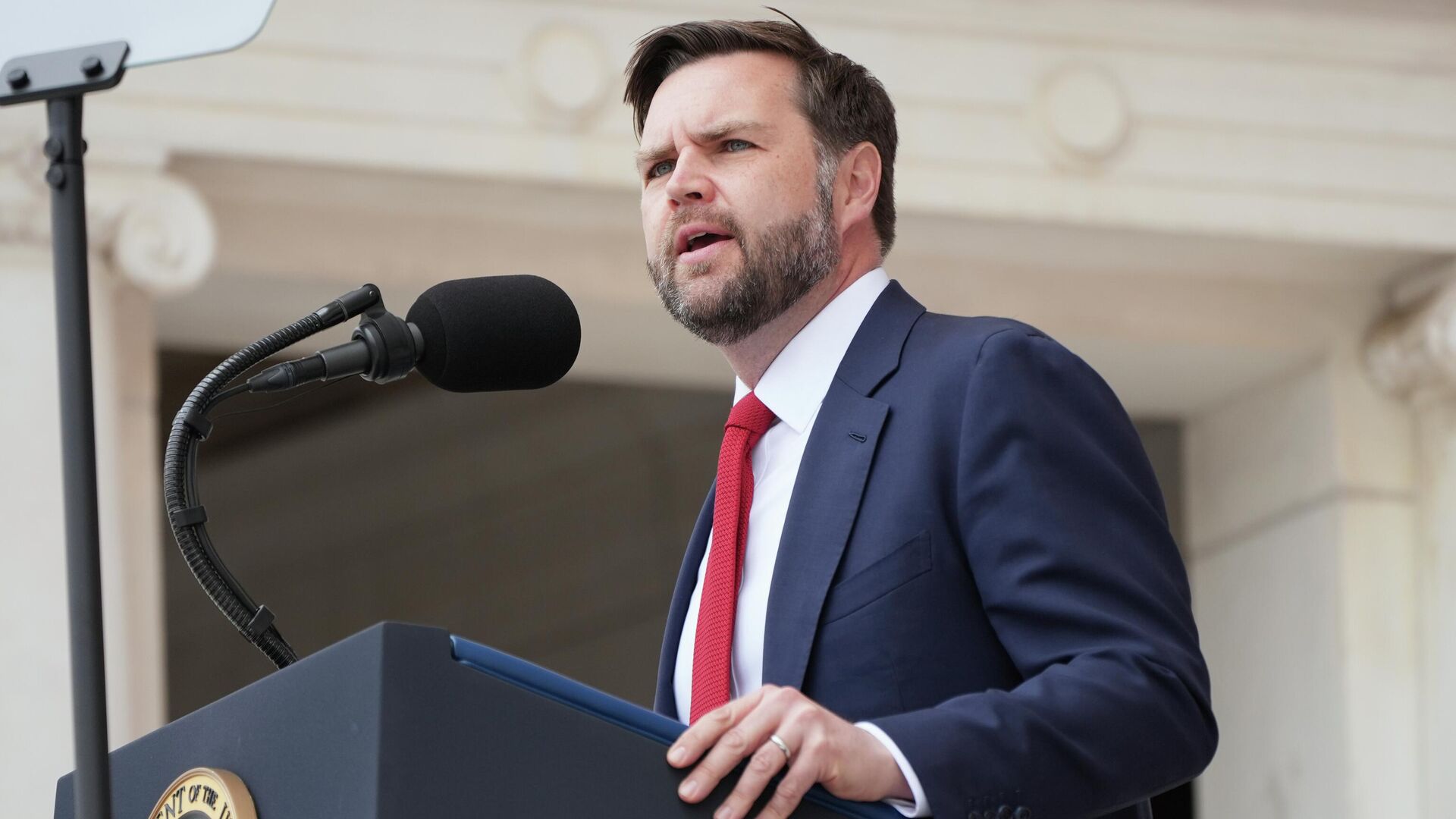 Вице-президент США Джей Ди Вэнс Вице-президент США Джей Ди Вэнс - РИА Новости, 1920, 24.09.2025