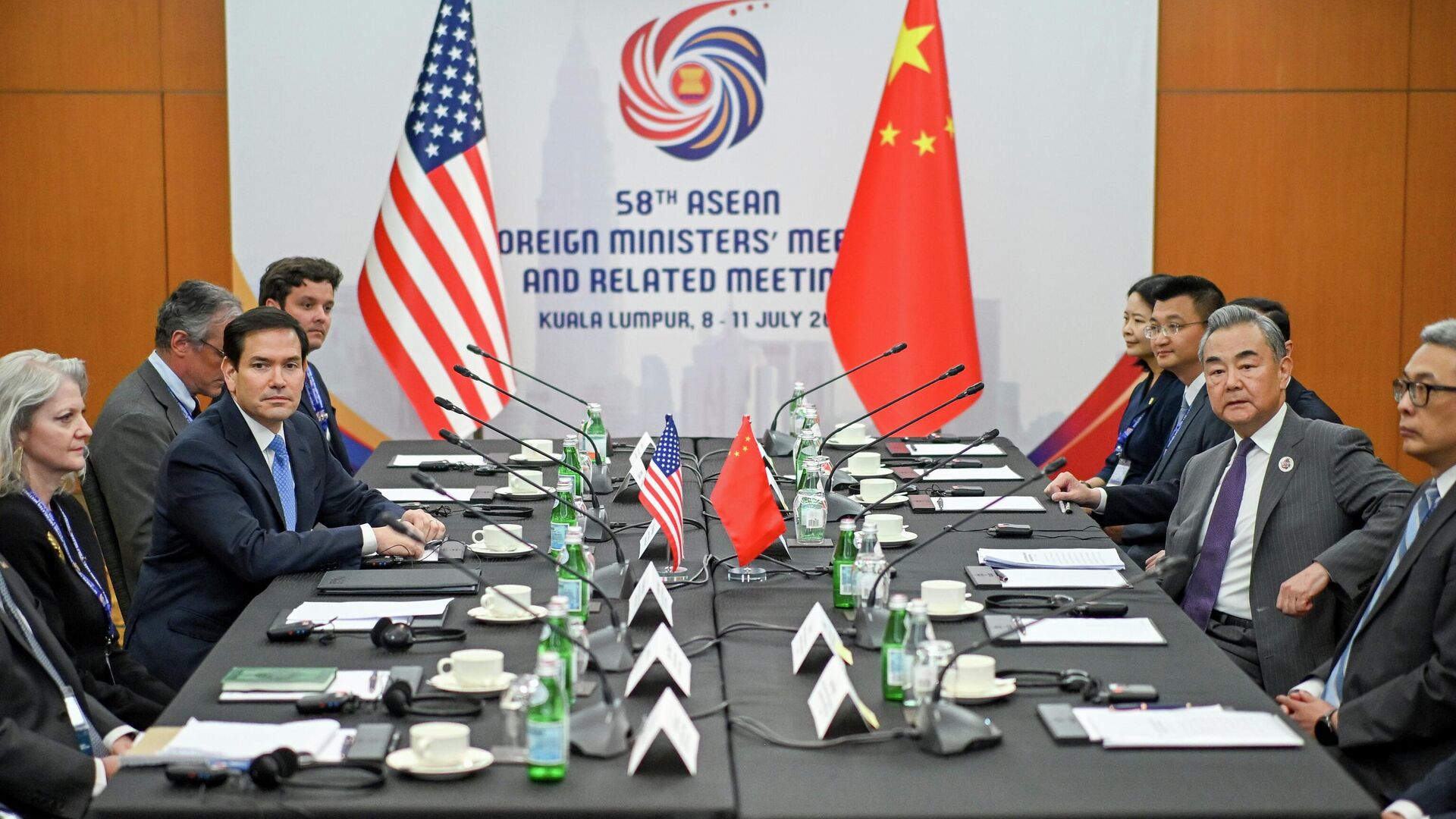 Марко Рубио и Ван И  - РИА Новости, 1920, 11.07.2025