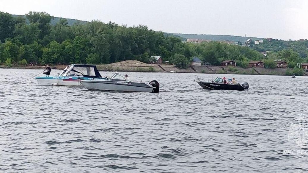 При опрокидывании судна на Волге в Самарской области погиб один человек