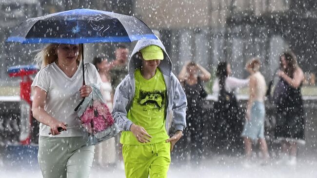 Дождь в Москве