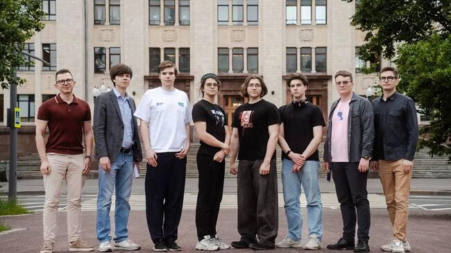 Сборная России завоевала золотые медали на Международной олимпиаде по химии в ОАЭ