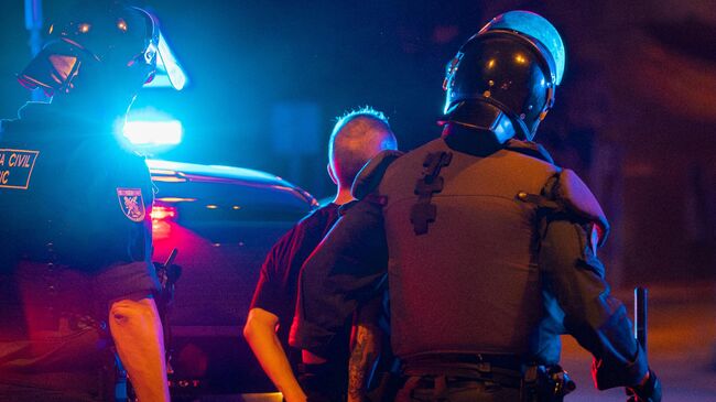 Задержания после массовых столкновений в испанском городе Торре-Пачеко автономного сообщества Мурсия