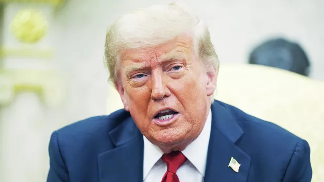 Дональд Трамп во время встречи с Марком Рютте в Вашингтоне