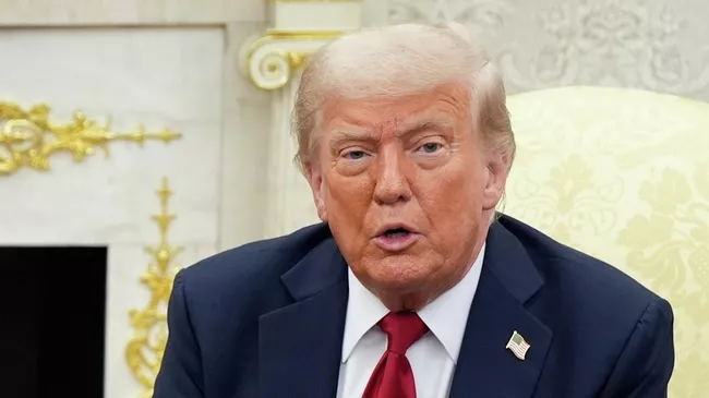 Президент США Дональд Трамп во время встречи в Вашингтоне с генеральным секретарем НАТО Марком Рютте. 14 июля 2025