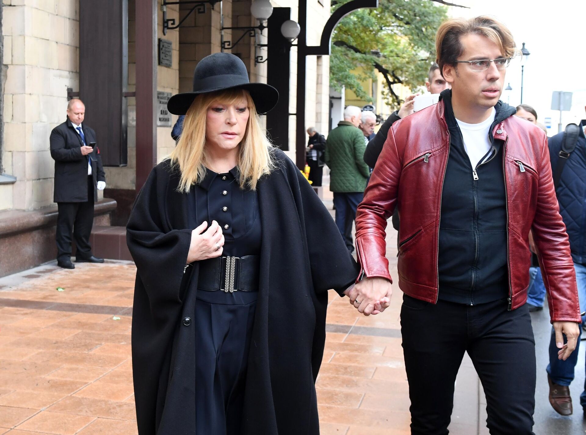 Телеведущий Максим Галкин* и певица Алла Пугачева Телеведущий Максим Галкин* и певица Алла Пугачева - РИА Новости, 1920, 20.08.2025