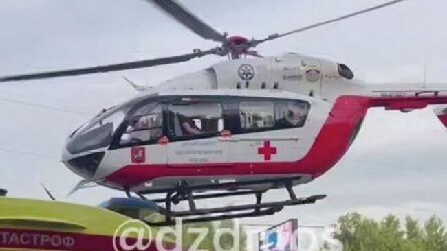 Пострадавшего ребёнка в ДТП на Профсоюзной доставили в НДХиТ Клиника доктора Рошаля на вертолёте