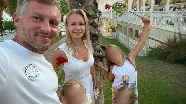 Егор и Елена Виноградовы с детьми