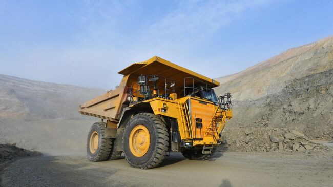 Самосвал на предприятии ОАО Южуралзолото Группа Компаний