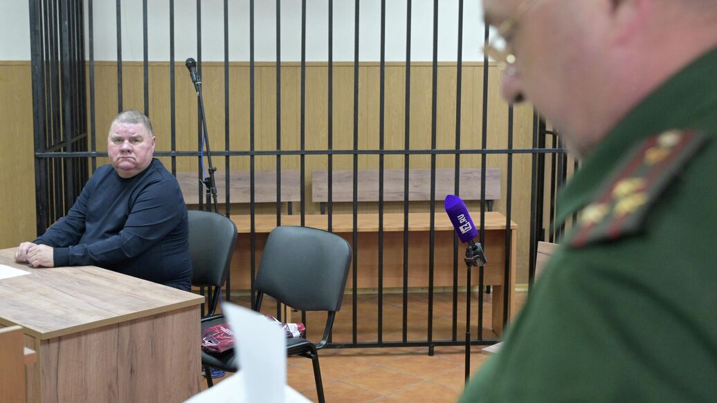 Генерала Шестерова взяли под стражу в зале суда