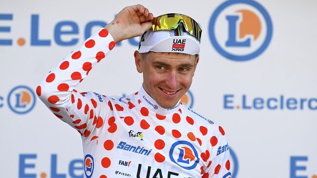 Словенский велогонщик Тадей Погачар из команды UAE Team Emirates XRG