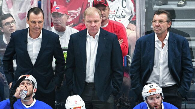 Сергей Федоров, Алексей Жамнов и Олег Знарок Сергей Федоров, Алексей Жамнов и Олег Знарок