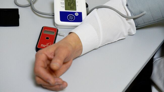 Измерение давления в ходе медицинского осмотра