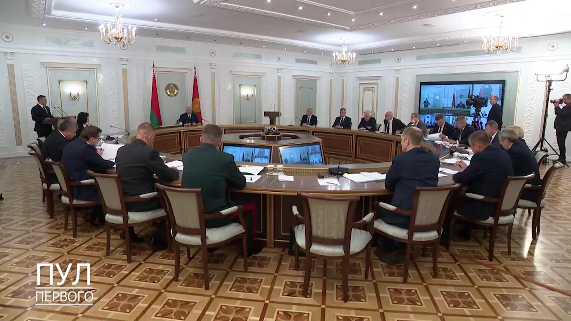 Лукашенко о ситуации с картофелем - РИА Новости, 1920, 18.07.2025