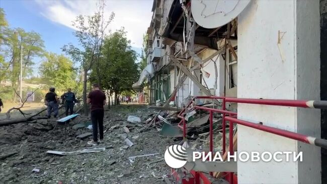 Последствия атаки ВСУ по центру Донецка РСЗО HIMARS