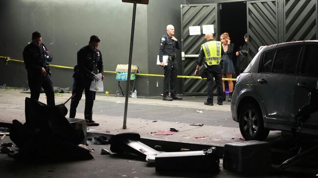 Место наезда автомобиля на толпу в американском городе Лос-Анджелес. 19 июля 2025