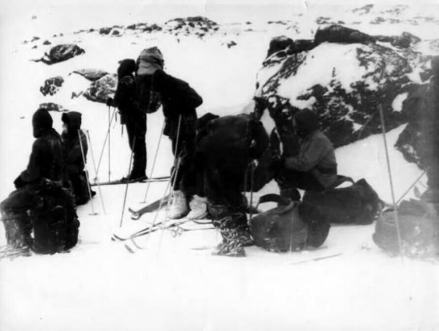 Участники экспедиции 1973 года, погибшие на Кольском полуострове Участники экспедиции 1973 года, погибшие на Кольском полуострове - РИА Новости, 1920, 21.07.2025