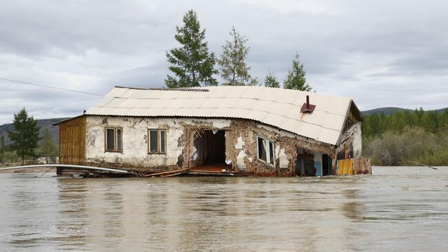 Затопленный дом в Оймяконе