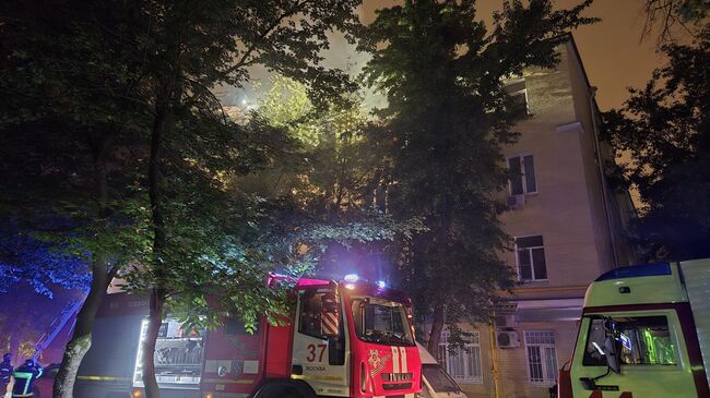 Ликвидация пожара в жилом доме на Мытной улице в Москве. 23 июля 2025