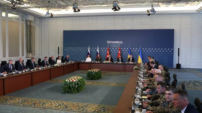 Делегации РФ и Украины встречаются в Стамбуле для проведения третьего раунда переговоров 
