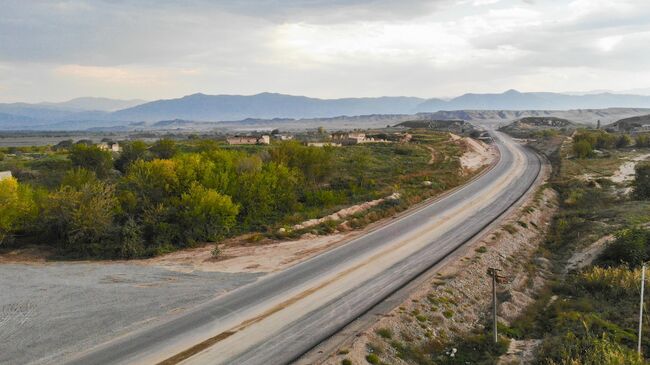 Строительство автомобильных и железных дорог, которые пройдут через Зангезурский коридор