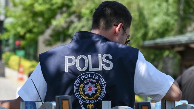 Полицейский в Турции