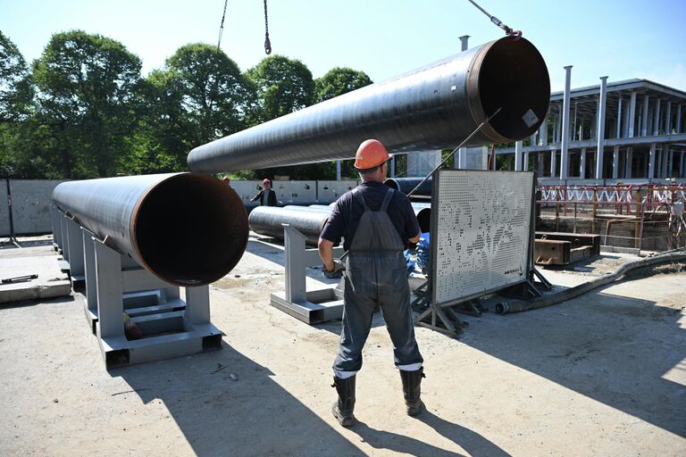 Работы по прокладке газопровода на Кропоткинском дюкере