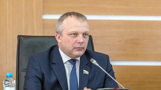 Роман Заварин