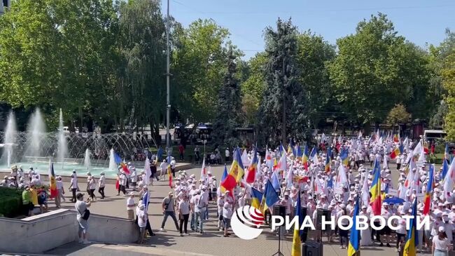 Митинг оппозиционных партий в Молдавии