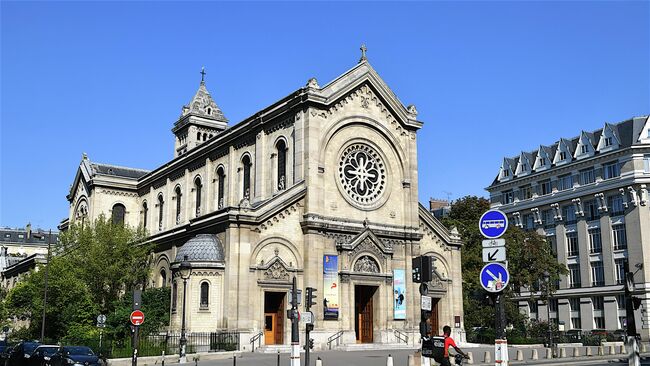 Католическая церковь Нотр-Дам-де-Шам в Париже