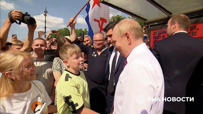 Общение Путина с жителями Петербурга