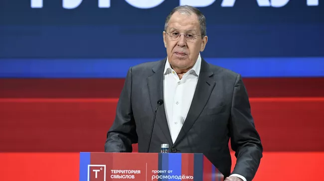 Министр иностранных дел России Сергей Лавров выступает на Всероссийском молодежном образовательном форуме Территория смыслов