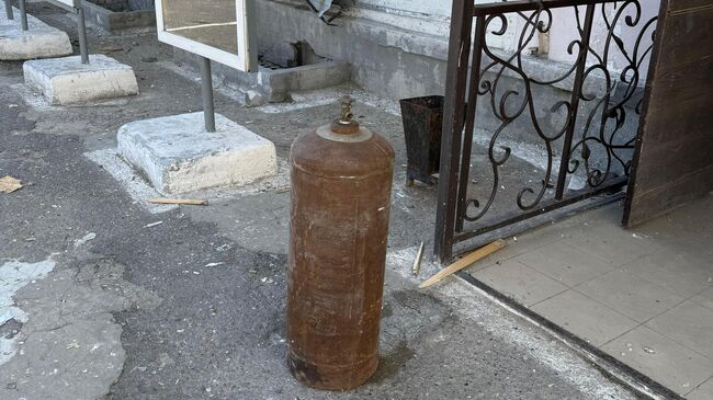 Место воспламенения газа из баллона на территории одного из подсобных помещений исправительной колонии № 9 в Волгоградской области