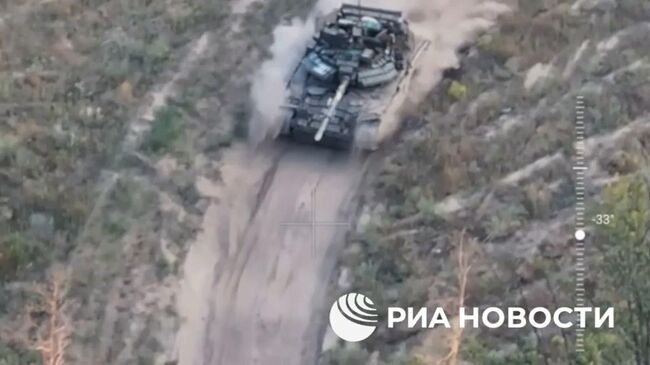 Уничтожение украинского Т-64, атаковавшего позиции ВС РФ в ЛНР