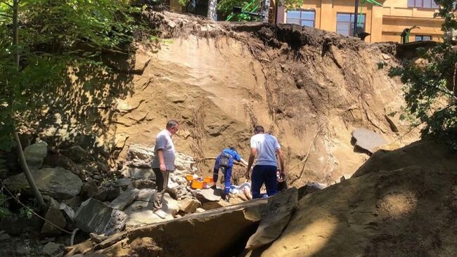 Место обвала грунта в Кисловодске