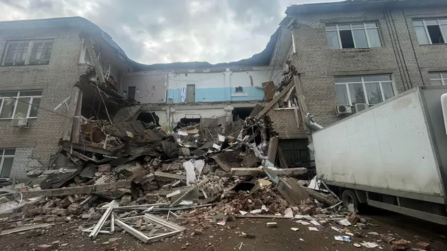 Обрушение здания в Екатеринбурге