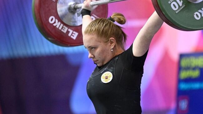 Российская штангистка Дарья Кузнецова