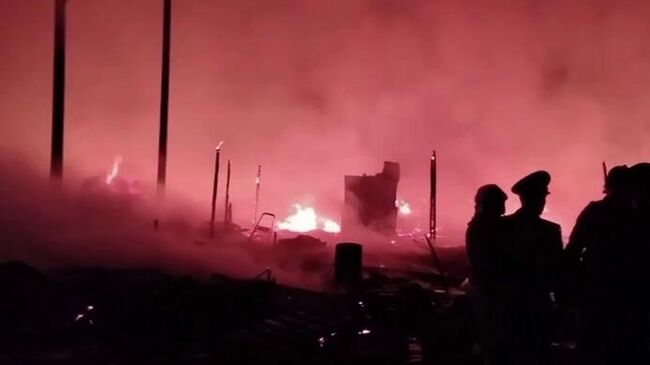 Возгорание домов из досок и картона в Волжском районе Самарской области