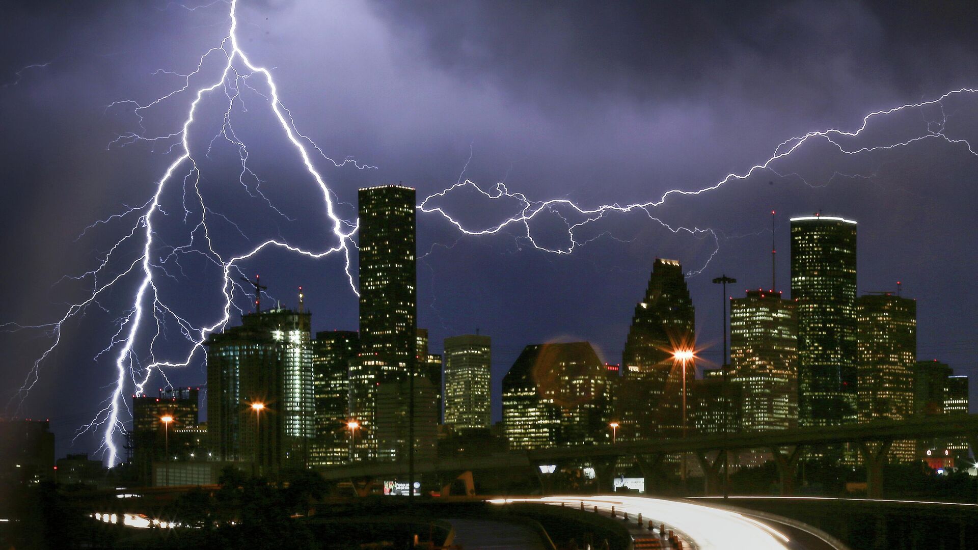 Вспышка молнии в Техасе - РИА Новости, 1920, 31.07.2025