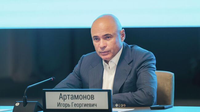 Губернатор Липецкой области Игорь Артамонов