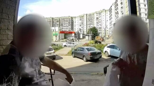 Кадр записи камеры домофона дома на улице Богдановича Нижнего Новгорода
