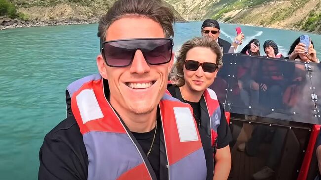 Блогеры-путешественники Мэтт и Молли