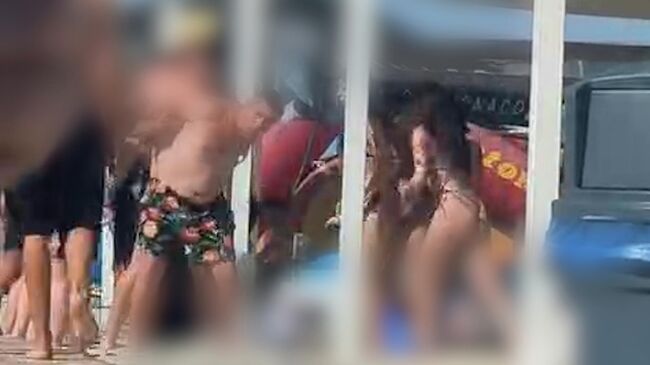 Массовая драка на пляже в Одессе из-за русской музыки