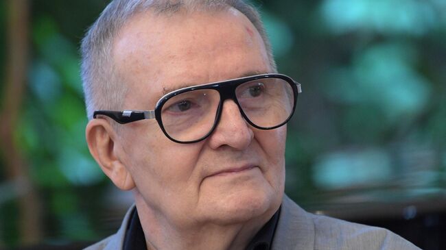 Режиссер Юрий Еремин Режиссер Юрий Еремин