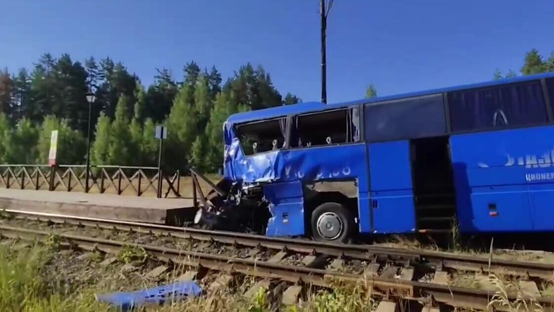 Восемнадцать паломников доехали до монастыря после ДТП в Ленобласти