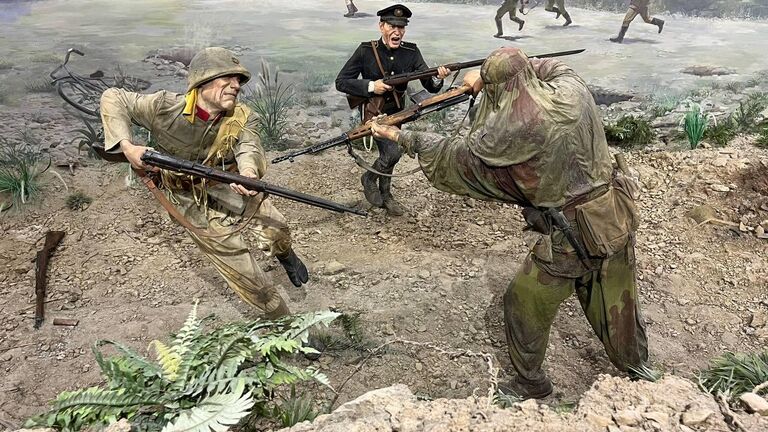 Экспозиция, посвященная штурму полицейского поста Хандаса, созданная в рамках нацпроекта Культура в музейно-мемориальном комплексе Победа в Южно-Сахалинске