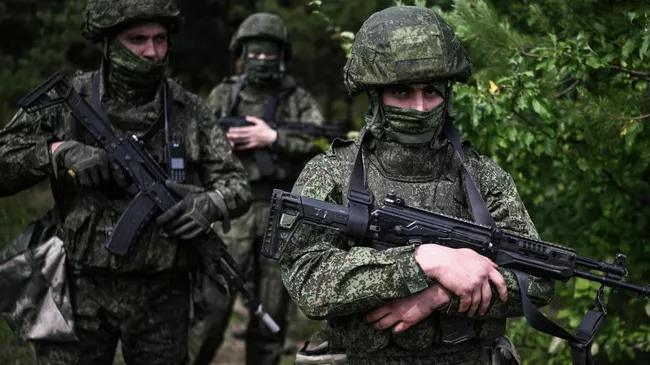 Российские военнослужащие 